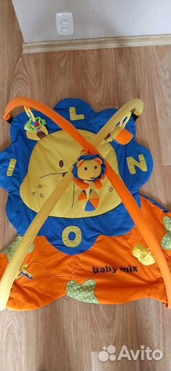 Развивающий коврик