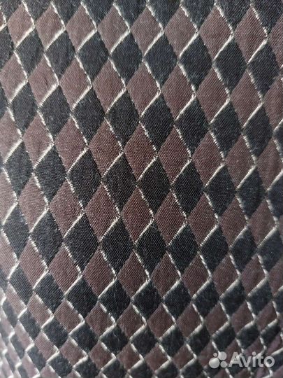 Отрез костюмной ткани, тонкая,два слоя как жаккард