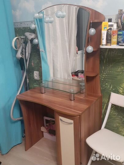 Туалетный столик