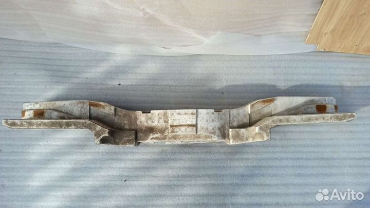 Абсорбер заднего бампера infinity QX 56