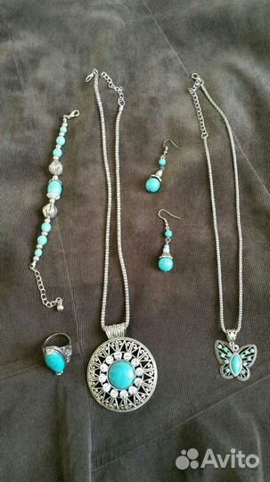 Серьги,цепи с подвесками,кольца,бижутерия