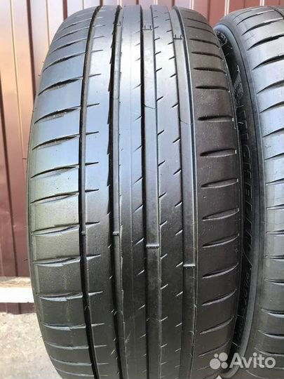 Michelin Pilot Sport 4 225/45 R19