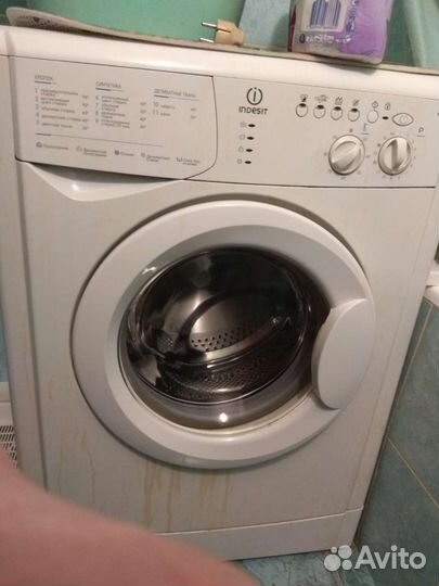 Стиральная машина на запчасти indesit