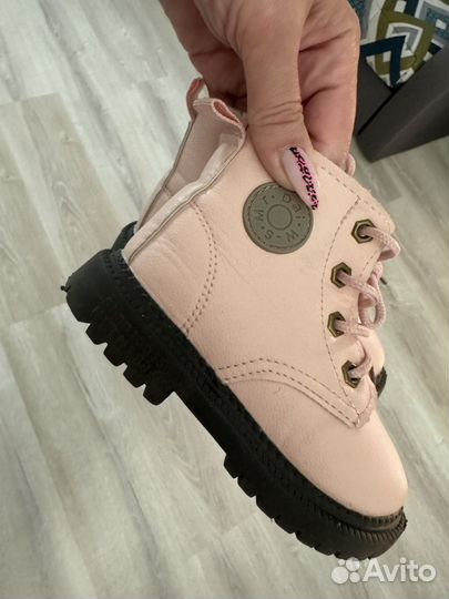 Ботинки для девочки демисезонные 24 размер