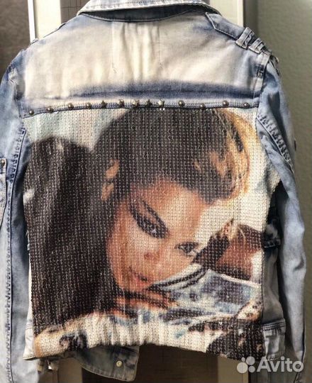 Джинсовая куртка dshe