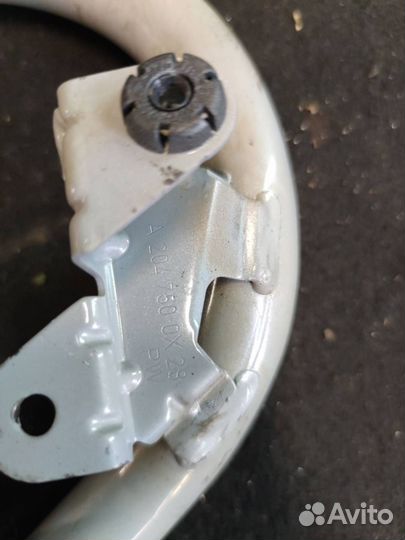 Петля крышки багажника Mercedes-Benz C-Класс