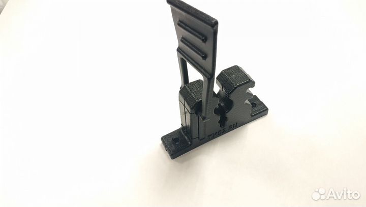 Крепления инструмента,огнетушителей, из полиур