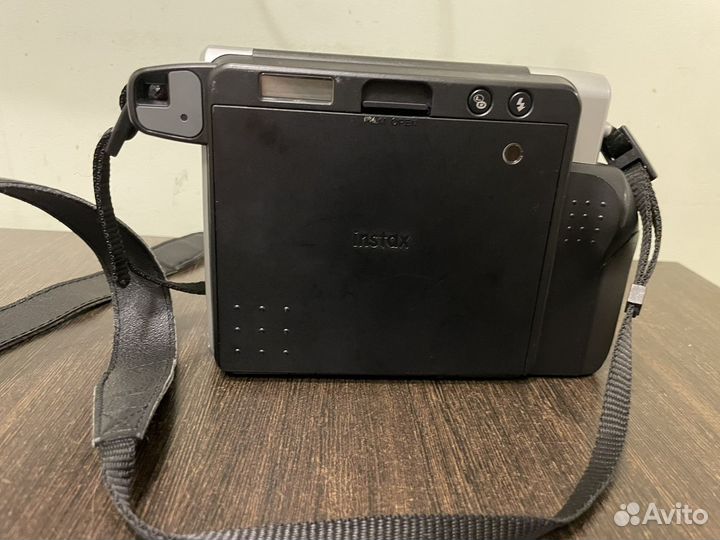 Фотоаппарат мгновенной печати instax wide 300