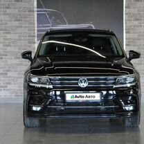 Volkswagen Tiguan 2.0 AMT, 2018, 145 300 км, с пробегом, цена 2 995 000 руб.