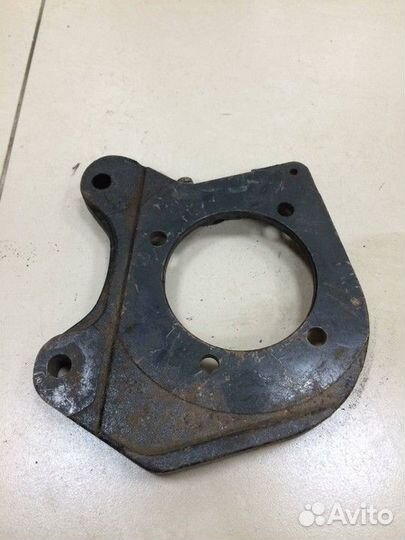 Скоба суппорта заднего правого Chevrolet Cruze