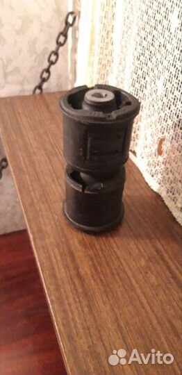 Сайлентблок на Hyundai Solaris задняя балка