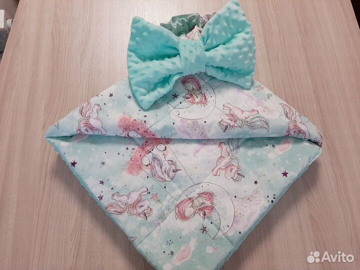 Конверт с бантом на выписку