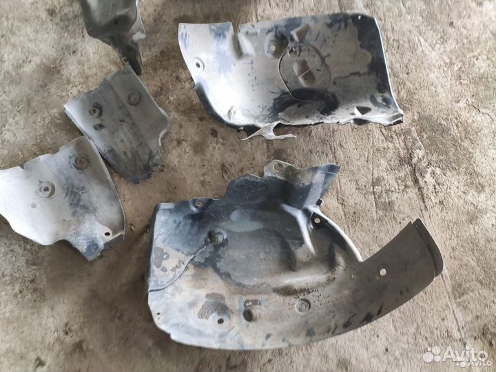 Подкрылки задние Renault Megane 2