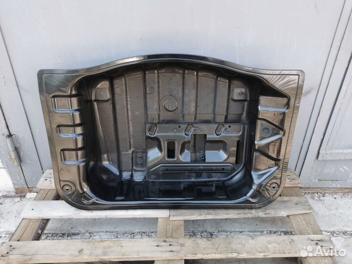 Пол багажника на Mercedes W222