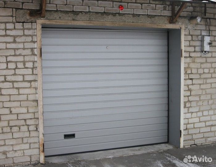 Секционные ворота