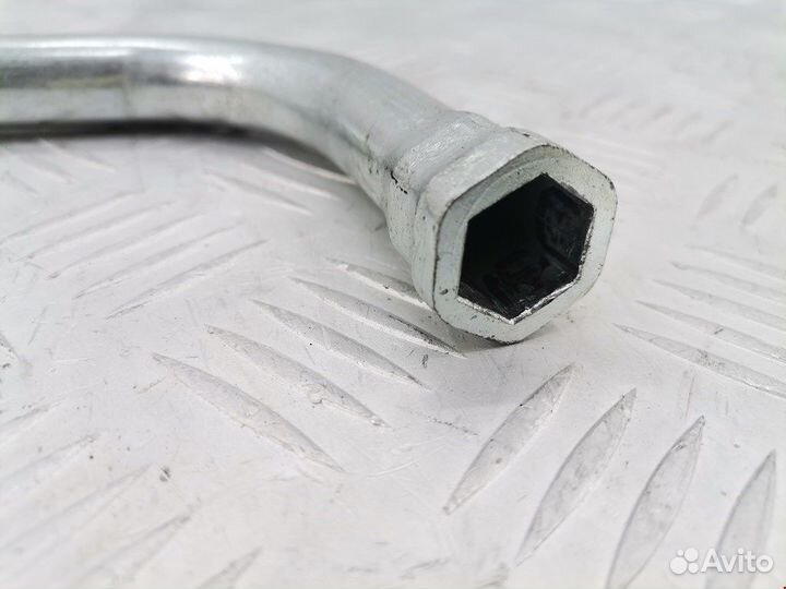 Ключ баллонный для Audi A6 C5 8N0012219