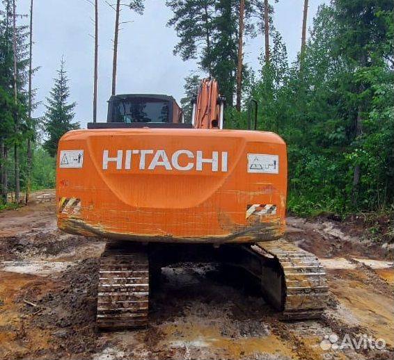 Гусеничный экскаватор Hitachi ZX180LCN-5G, 2013