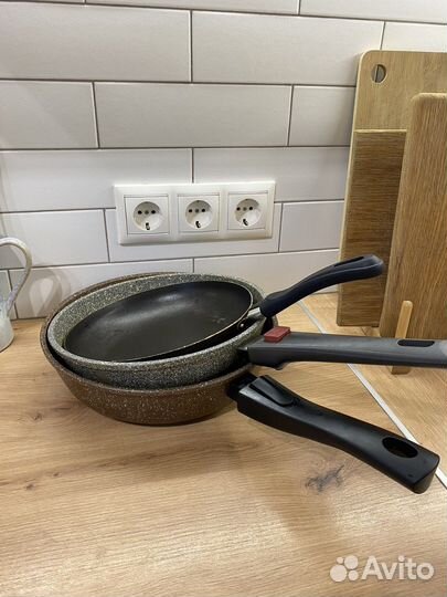 Сковороды б/у для дачи