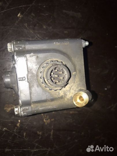 Клапан управления Кпп Скания 1493771