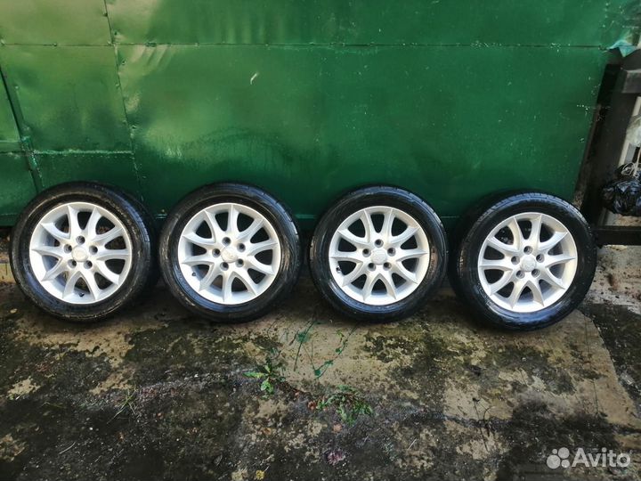 Продаю оригинальные колеса на KIA seed
