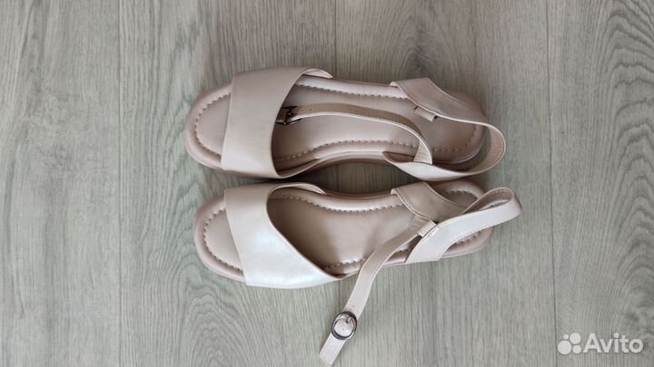 Босоножки женские 38 размер