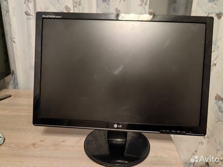 Монитор LG flatron 22