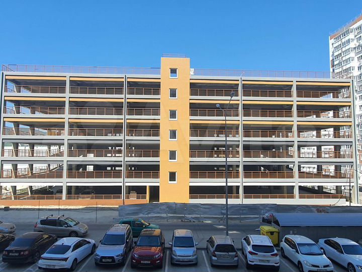 Машиноместо, 27 м²