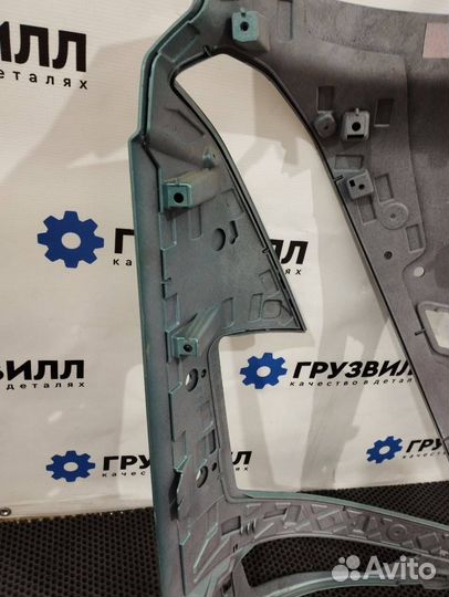 Окантовка левой фары Volvo FH5 84449120