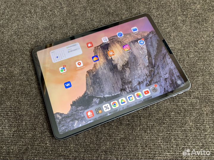 Apple iPad Pro 11 (64 Gb)