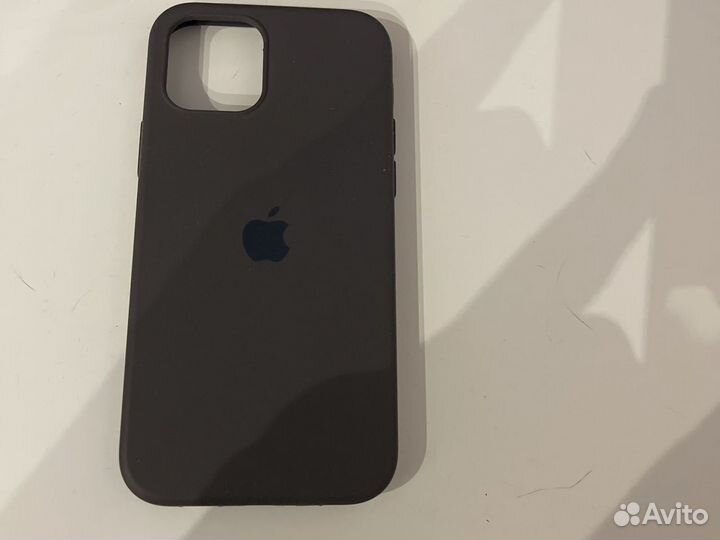 Чехол на iPhone 12 про коричневый,отличное качеств