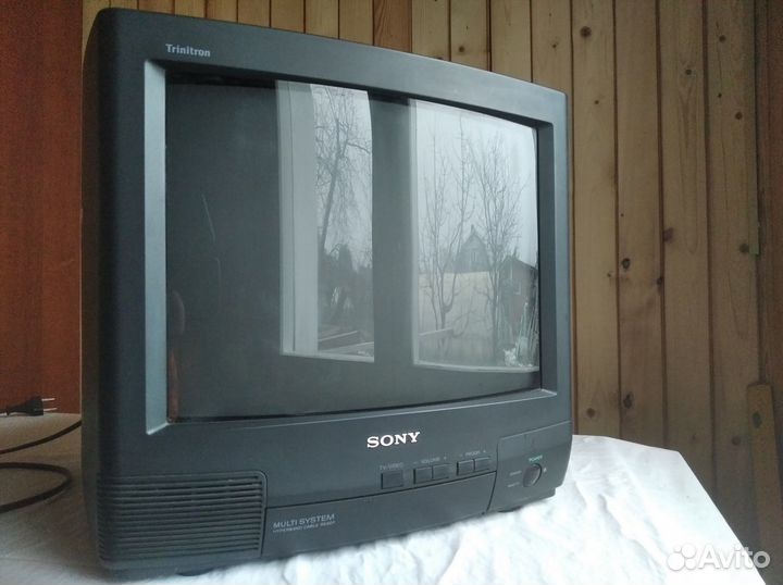 Телевизор sony trinitron с пультом в хорошем сост