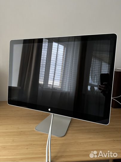 Монитор для макбука Apple Led Cinema Display 24