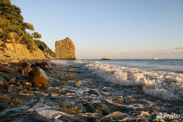 Прогулка на Теплоходе к Скале Парус