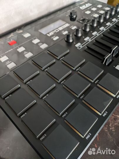 Akai PRO MPD232 midi/USB-контроллер