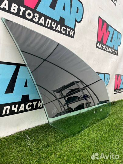 Стекло двери передней правой BMW 5