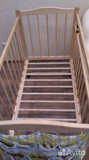 Детская кроватка с матрасом