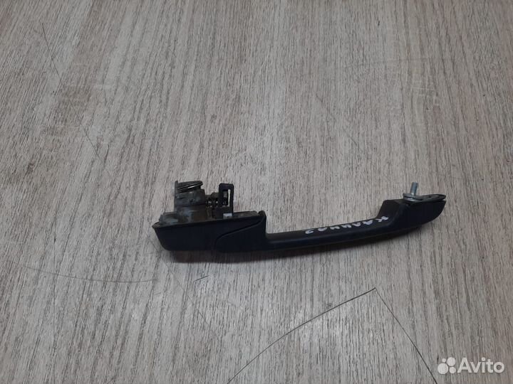 Ручка двери передняя левая Калина 2