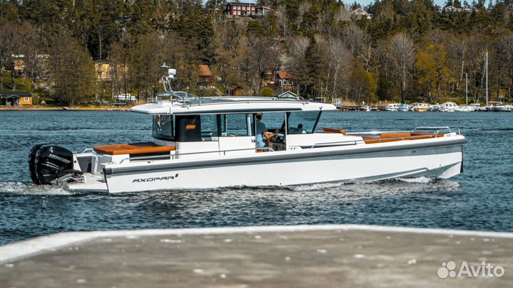 Моторная яхта Axopar 37 AC