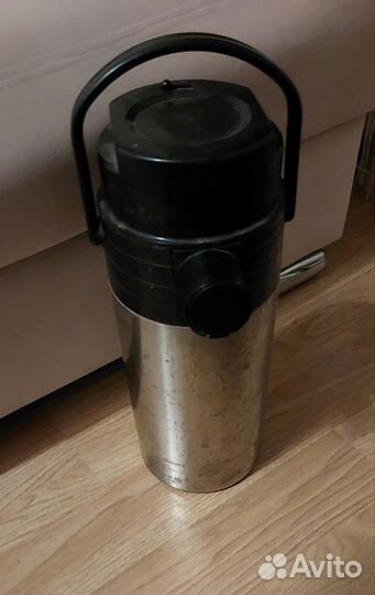 Термос с помпой с помпой 3л б.у