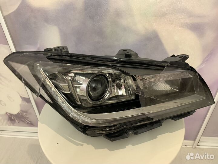Фара правая с блоком Hyundai Genesis G80