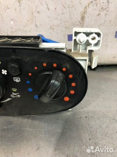 Блок управления печкой Renault Logan седан K7JA710