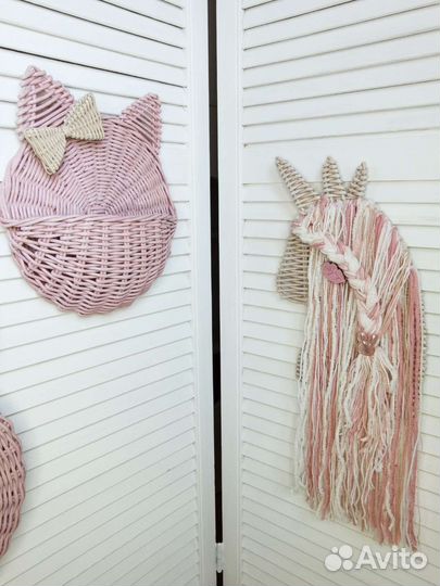 Подвесная корзина в детскую комнату
