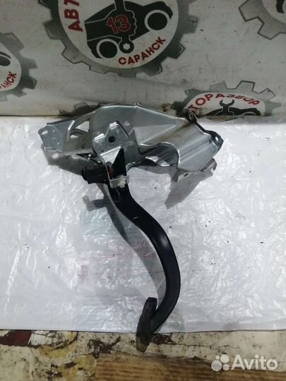 Педаль тормоза Opel Astra H, АКПП