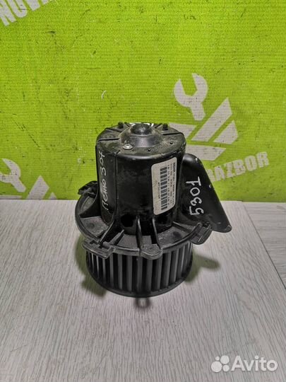 Моторчик печки Пежо 307