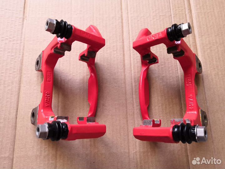 Скобы задних суппортов 310мм VAG