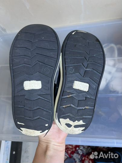 Ботинки осенние 27. С защитой носа