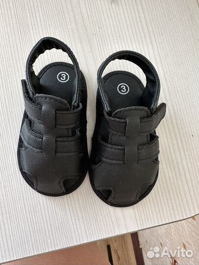 Сандали новые