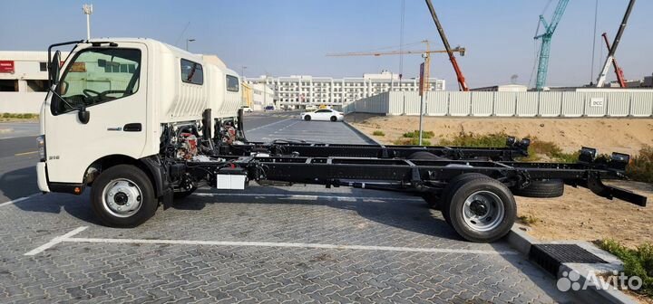 Hino 300 (Dutro), 2024