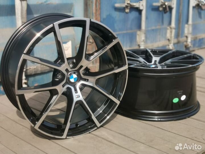 Разноширокие диски BMW 728M style r18