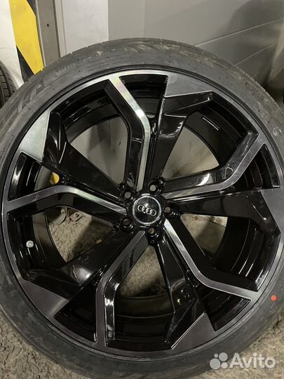 Колеса на audi Q7 r22